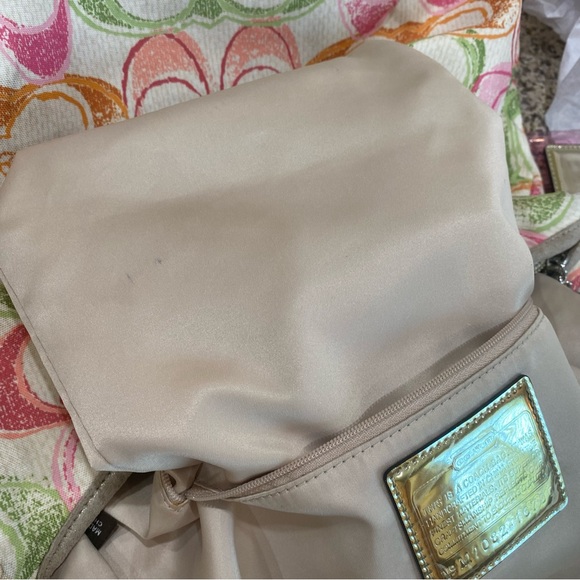 COACH POPPY RARE MULTI-COLOR TWO-WAY ZIP TOP HOBO SHOULDER STRAP OR CROSS BODY! - Picture 4 of 16